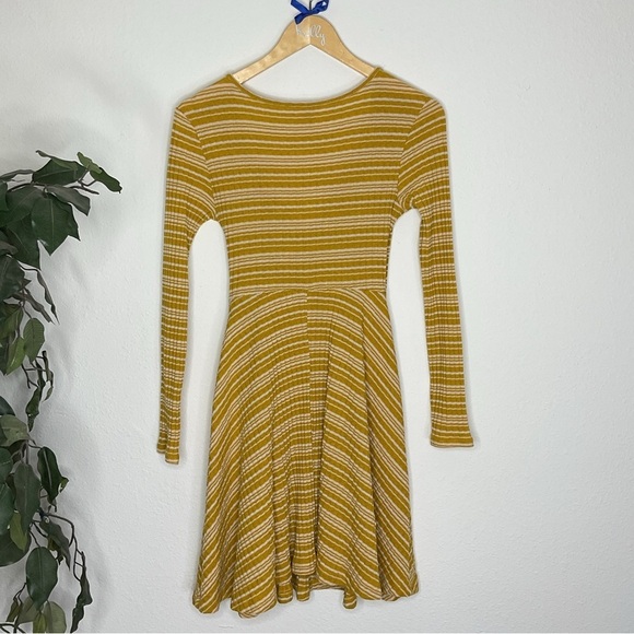 NWT Francescas Alya Striped Dress - Picture 6 of 6